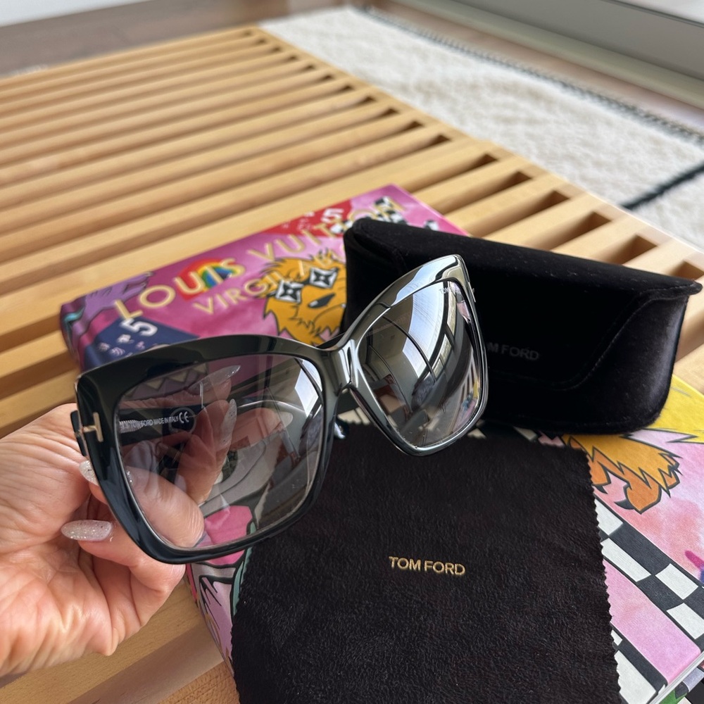 Authentic Tom Ford Black Sunglass